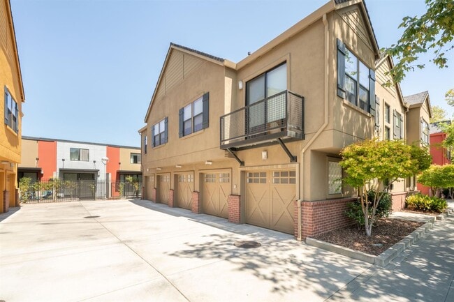 Building Photo - 1818 22nd St