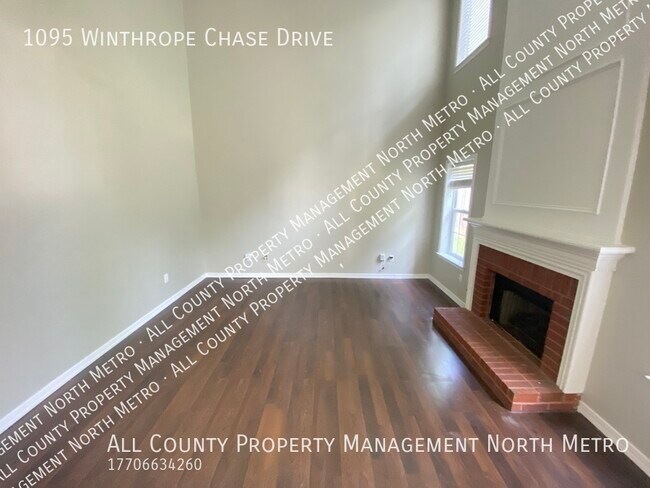 Building Photo - Great 3BR/2.5BA Home in Alpharetta off HWY 9!
