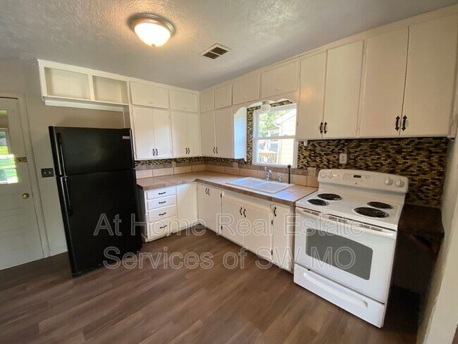 Foto del edificio - 1315 N Marion Ave