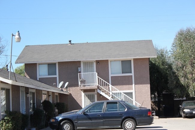 Building Photo - 13235 Barbara St