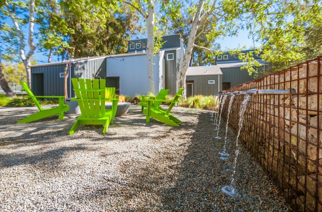 Patio - 23501 Ave La Caza Ave