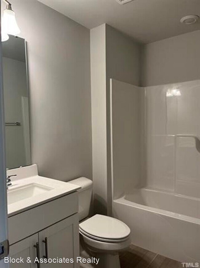 Building Photo - 4 br, 3.5 bath House - 3044 Castle Loch Lane