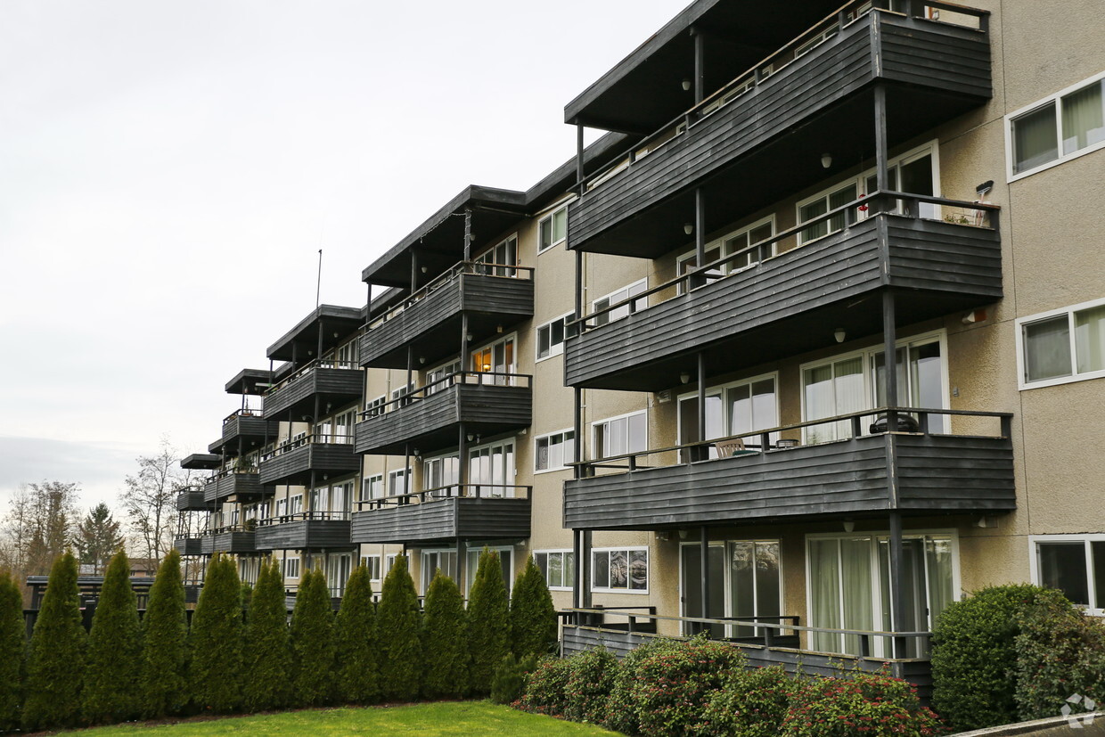 Building Photo - The Mauna Kea Apartments (Age-Restricted/55+)
