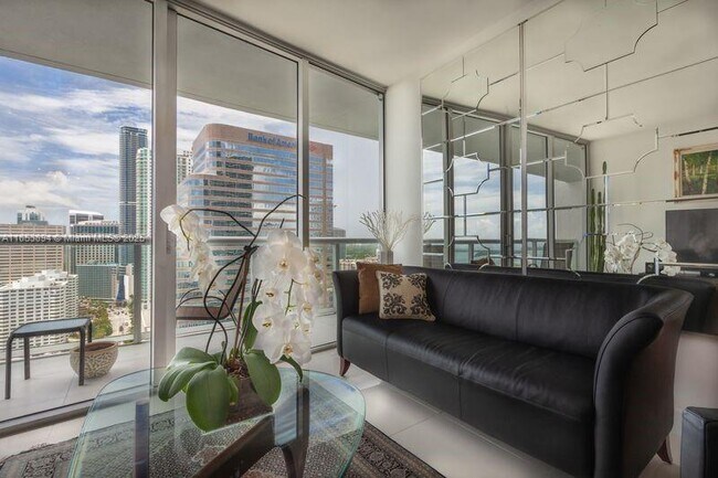 Foto del edificio - 495 Brickell Ave