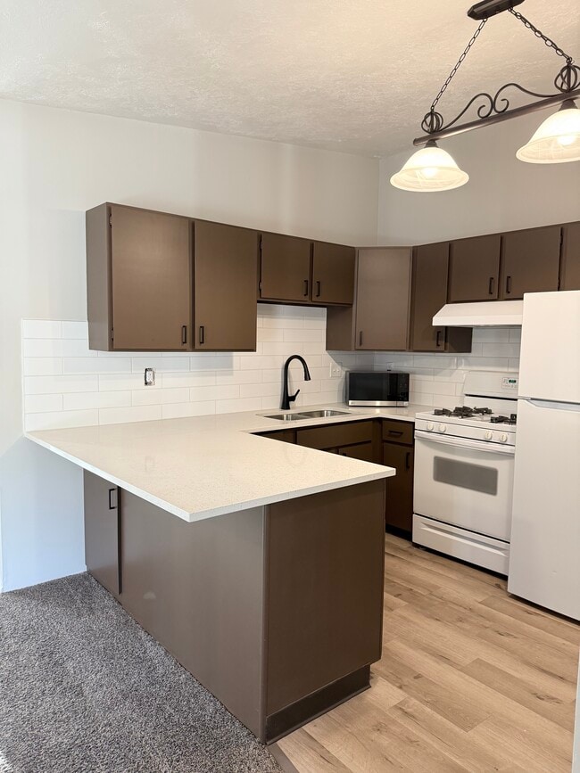 Building Photo - 3815 Orchard Ave