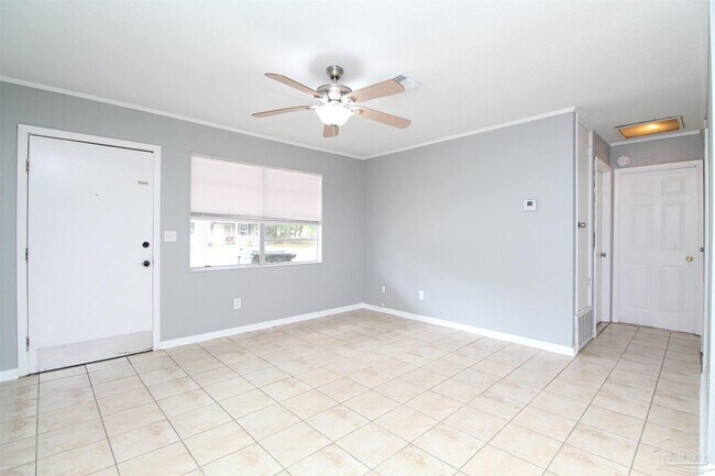 Foto del edificio - 6618 Applegate St