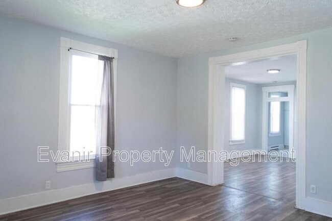 Building Photo - 428 Kercher St