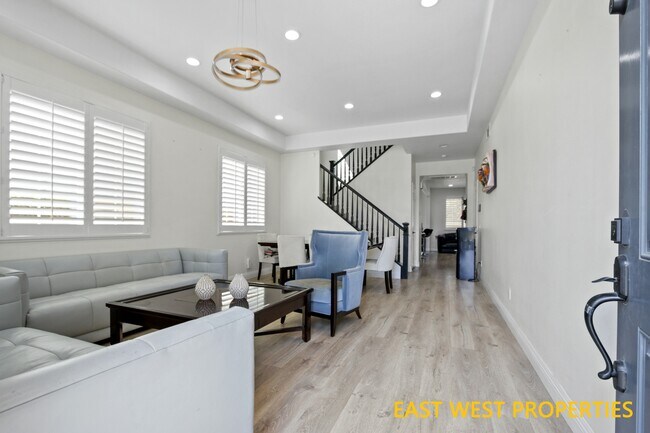 Building Photo - 3012 N Spicewood St