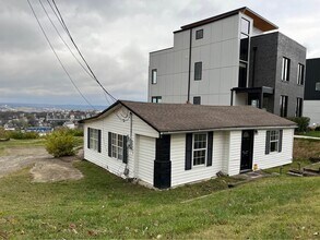 Building Photo - 6014 Hill Cir Dr