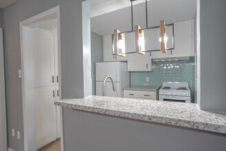 Building Photo - 5216 Arboles Dr