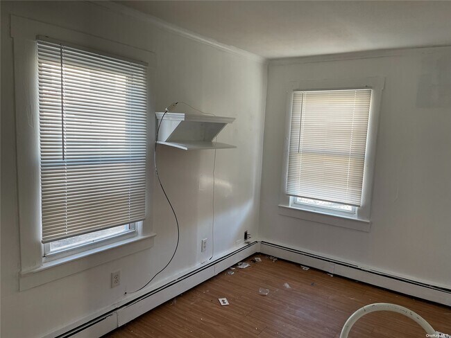 Building Photo - 75 Whittier Dr