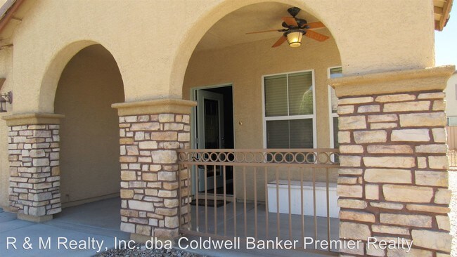 Foto del edificio - 3 br, 2.5 bath House - 5332 Sweet William St.