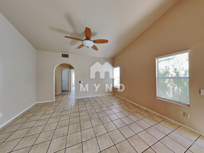 Building Photo - 3018 W Laquila Aerie