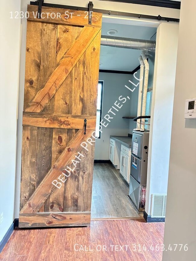 Foto del edificio - Newly Renovated 2BD/2BA in Walkable Soulard