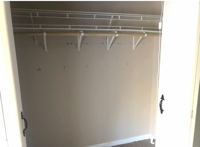 Building Photo - 2BR/ 1.5BA Townhouse in Bearden w/ 1 car garage