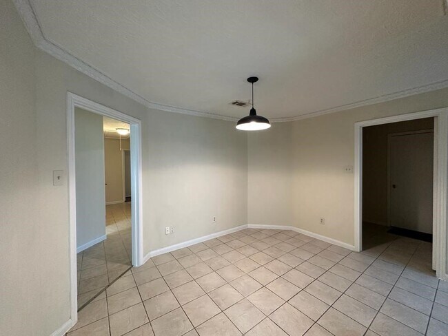 Foto del edificio - 239 Kings Way