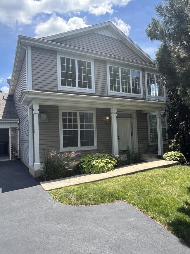 Building Photo - 188 Brompton Ln