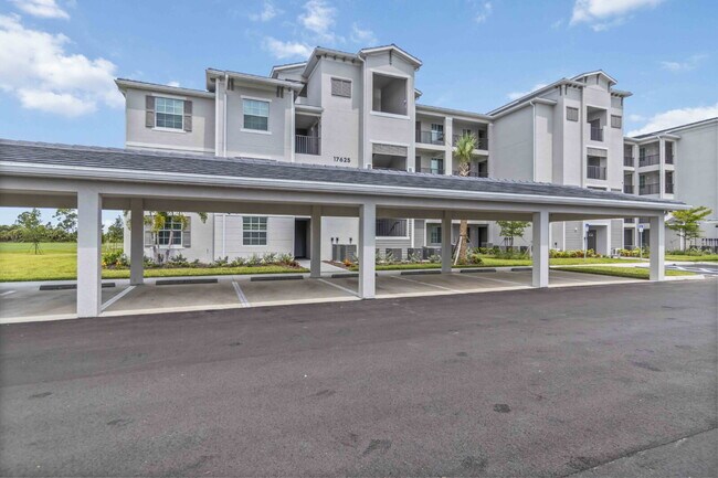 Building Photo - "Fully Furnished 2-Bed, 2-Bath Condo in Wellen Golf!"