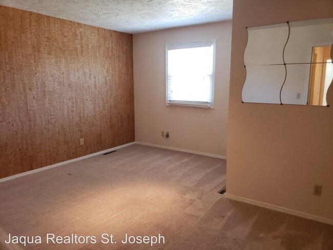 Foto del edificio - 2 br, 2.5 bath House - 2541 Bristol Terrace