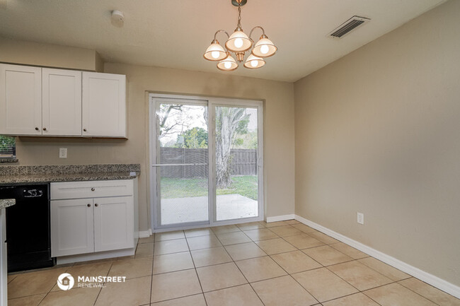 Building Photo - 1 Kingsman Cir