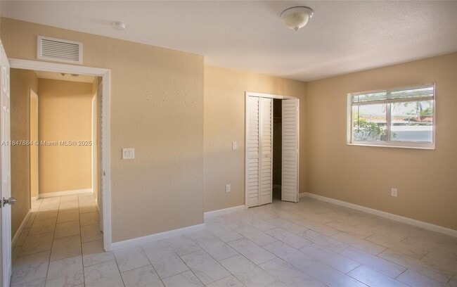 Building Photo - 8846 SW 25th St