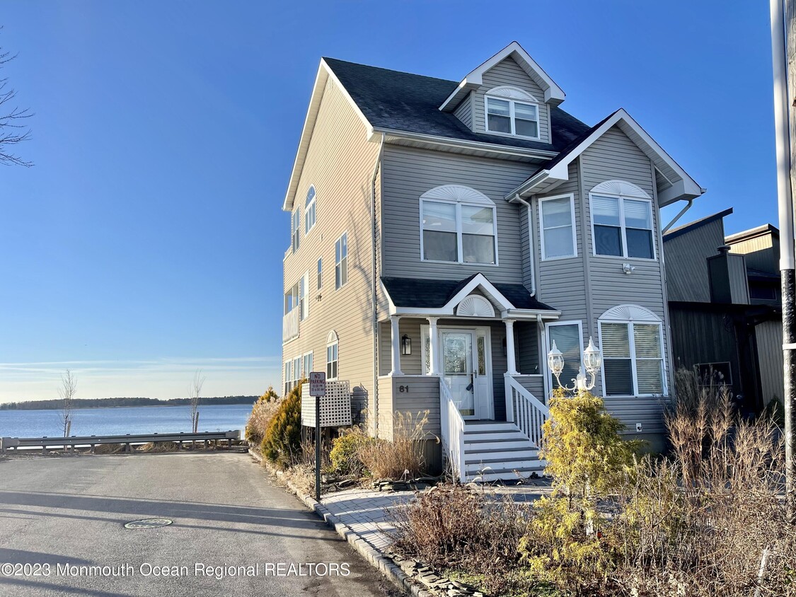 81 Bay Breeze Dr, Toms River, NJ 08753 House Rental in Toms River, NJ