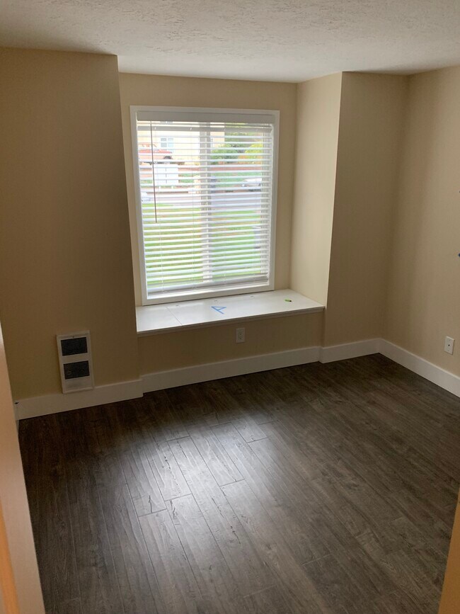 Bedroom - 7020 SW Montauk Cir