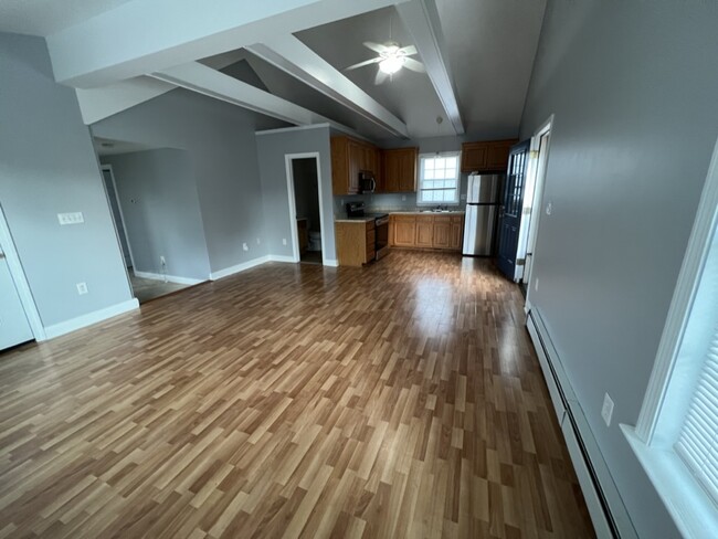 Large Open Living Space - 471 Naugatuck Ave