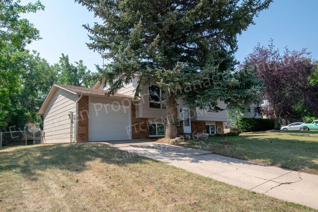 Foto del edificio - 3 Bedroom, 2 Bath Home in Fort Collins!