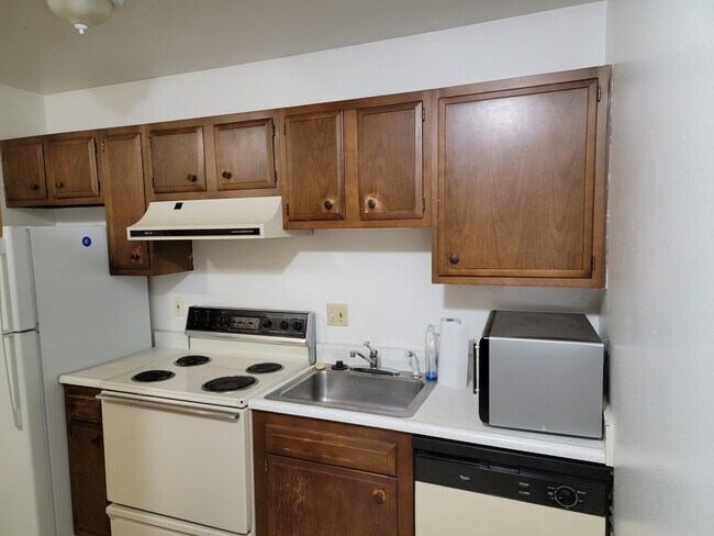 Building Photo - 3103 W 33rd Ave