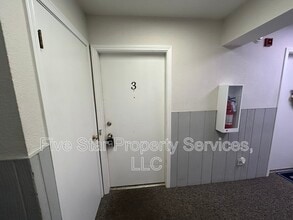Building Photo - 155 S Durkin Dr