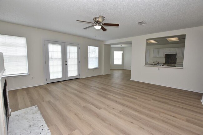 Foto del edificio - 17701 Dansworth Dr