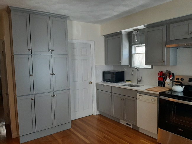 Building Photo - 50 Jeffries St