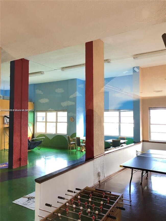 Foto del edificio - 18051 Biscayne Blvd