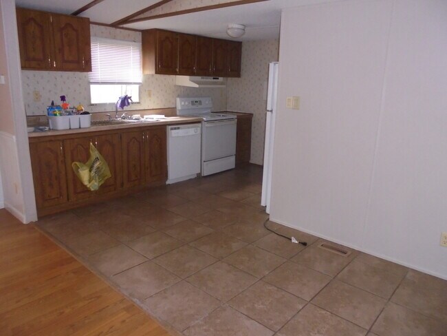 Building Photo - 134 Big Horn Dr