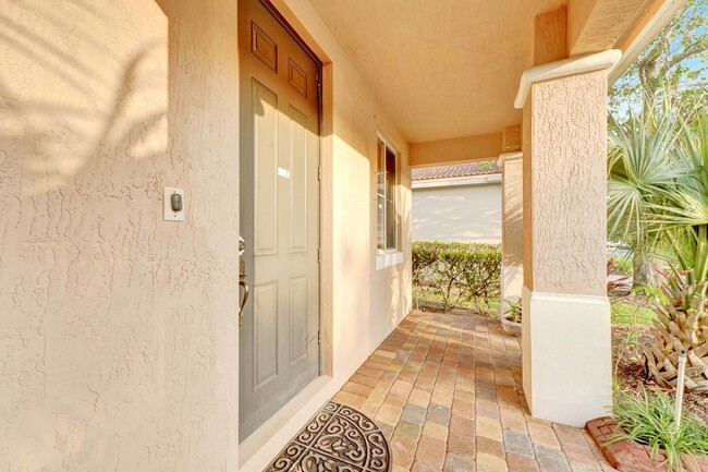 Foto del edificio - 20487 NW 12th Ave