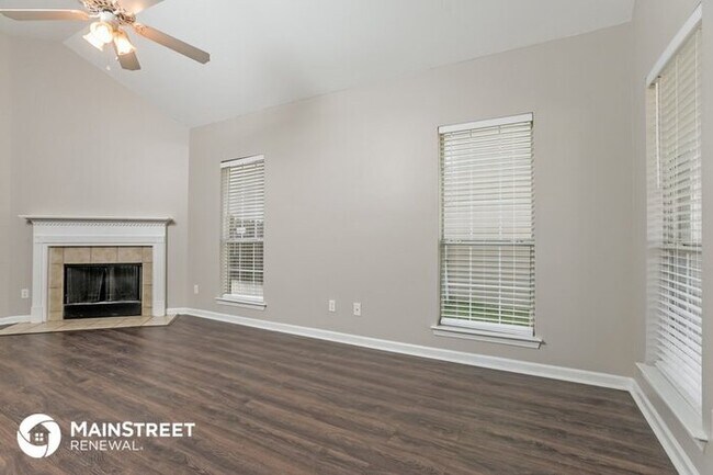 Building Photo - 255 Forest Lakes Dr