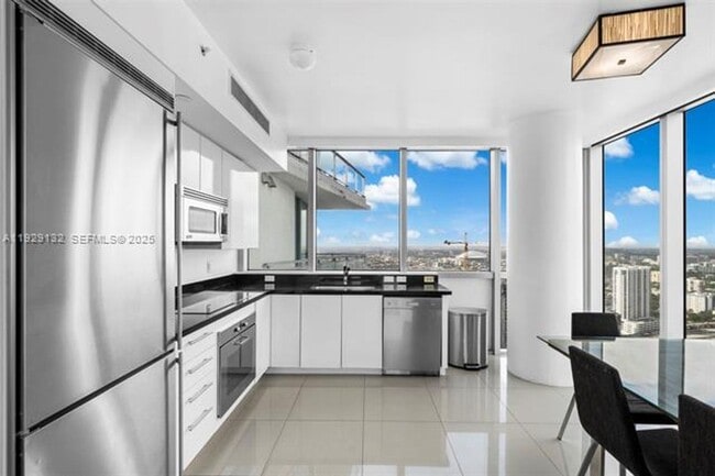 Foto del edificio - 92 SW 3rd St