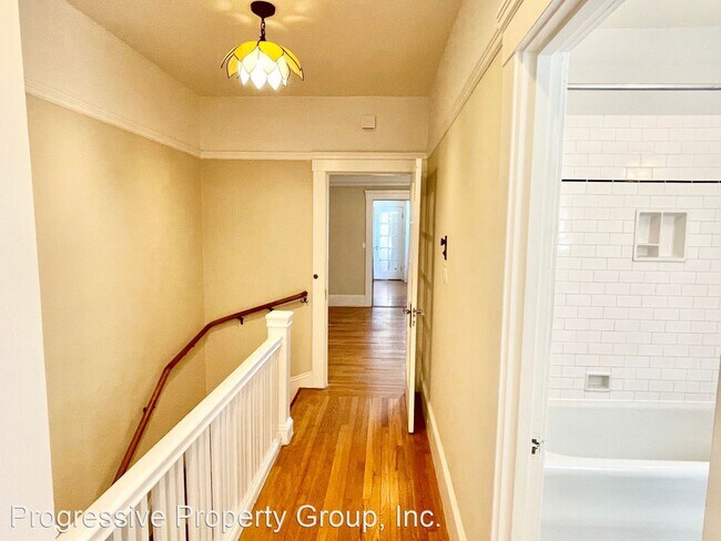 Foto del edificio - 1 br, 1 bath House - 122 Clinton Park