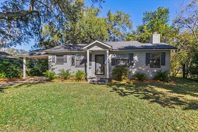 Beautiful home in desirable San Marco area! - Beautiful home in desirable San Marco area!