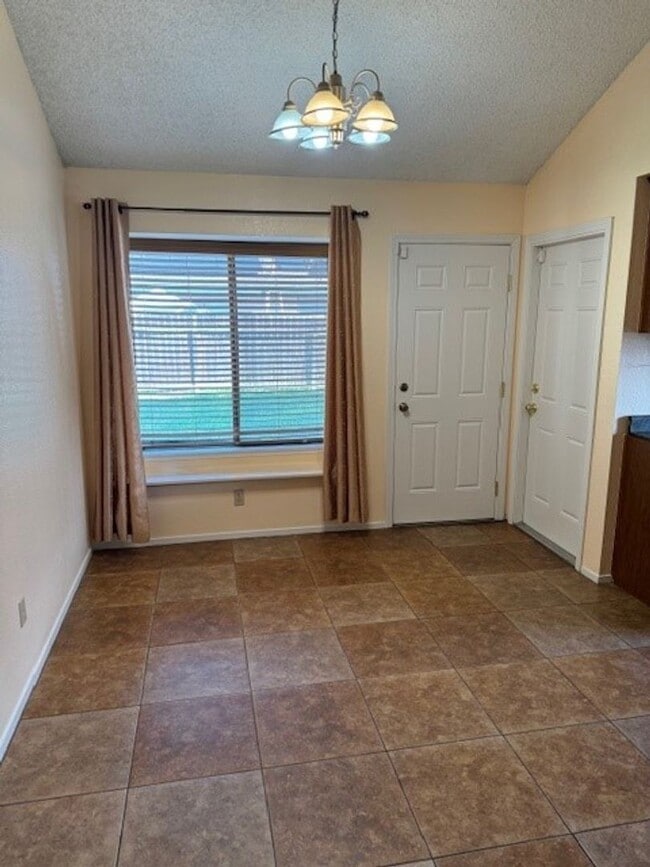 Building Photo - 3512 Snowflake Ct