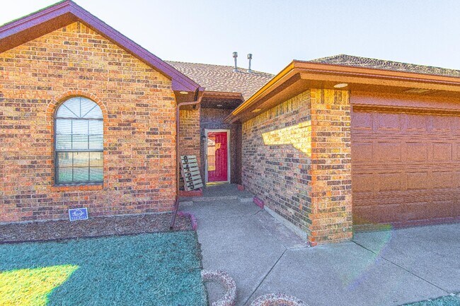 Building Photo - 8425 Timberwood Ln