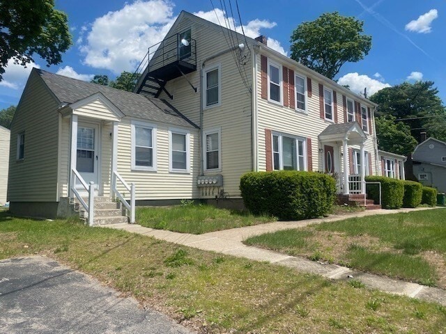 Building Photo - 172 Commonwealth Ave