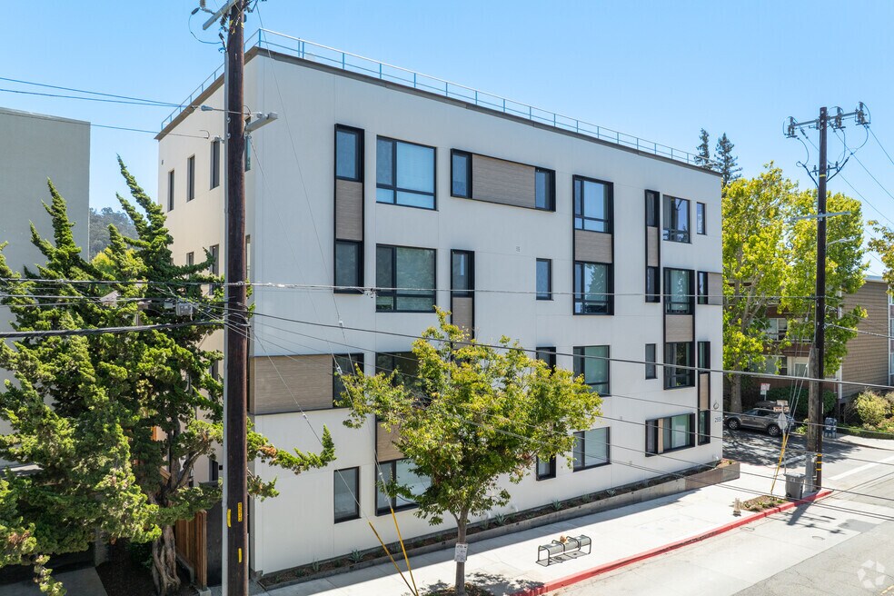 Special Promo! Private Bed near UC Berkeley!
