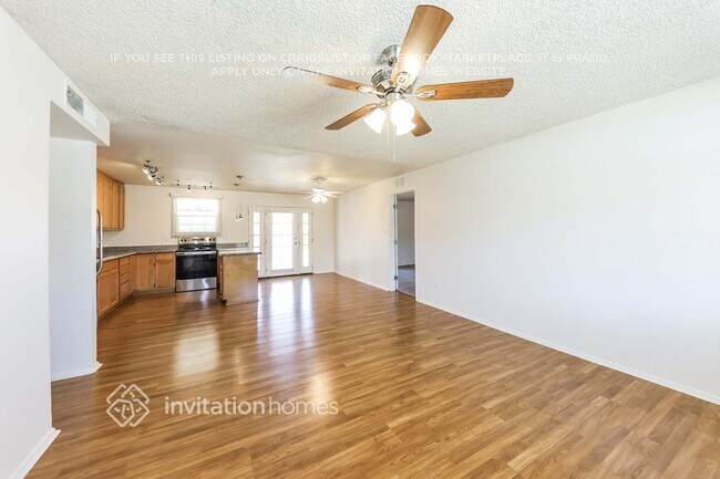 Foto del edificio - 3507 E Blanche Dr