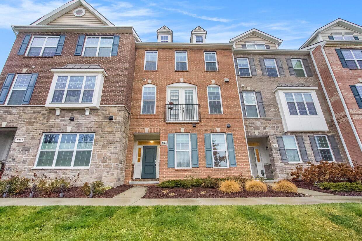 Foto principal - 2765 Ashcombe Dr.