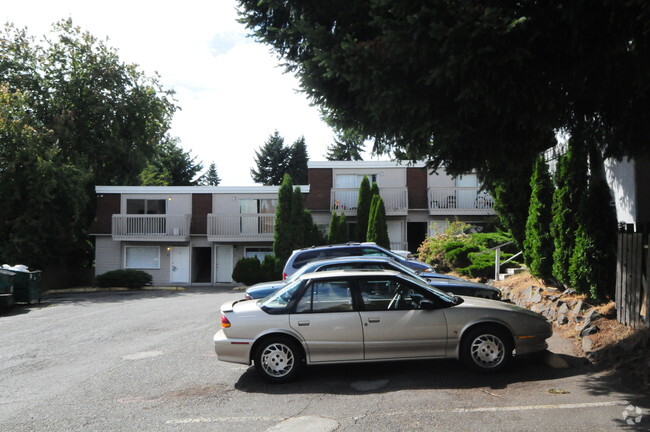 Building Photo - Burien Continental Apartments