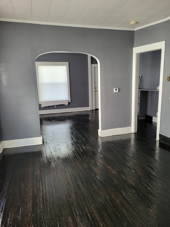 Building Photo - 175 Rosewood Terrace
