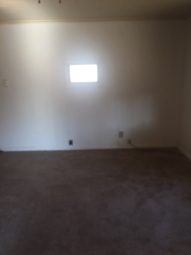 Building Photo - 45 Orchard Dr