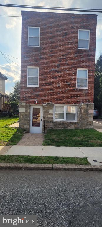 Building Photo - 7712 Watson St